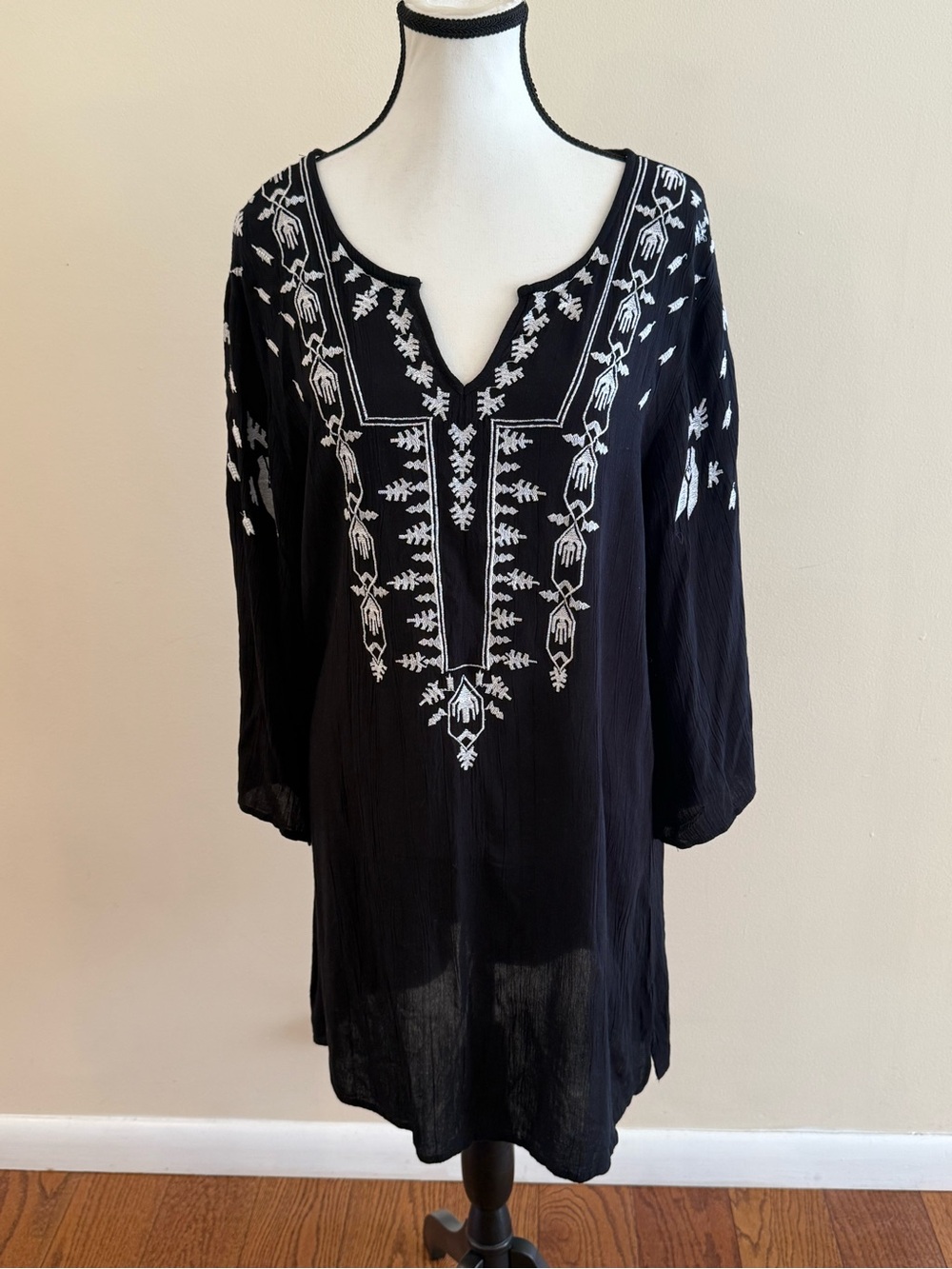 blue island Black Tunic with White Embroidered Yoke size XL